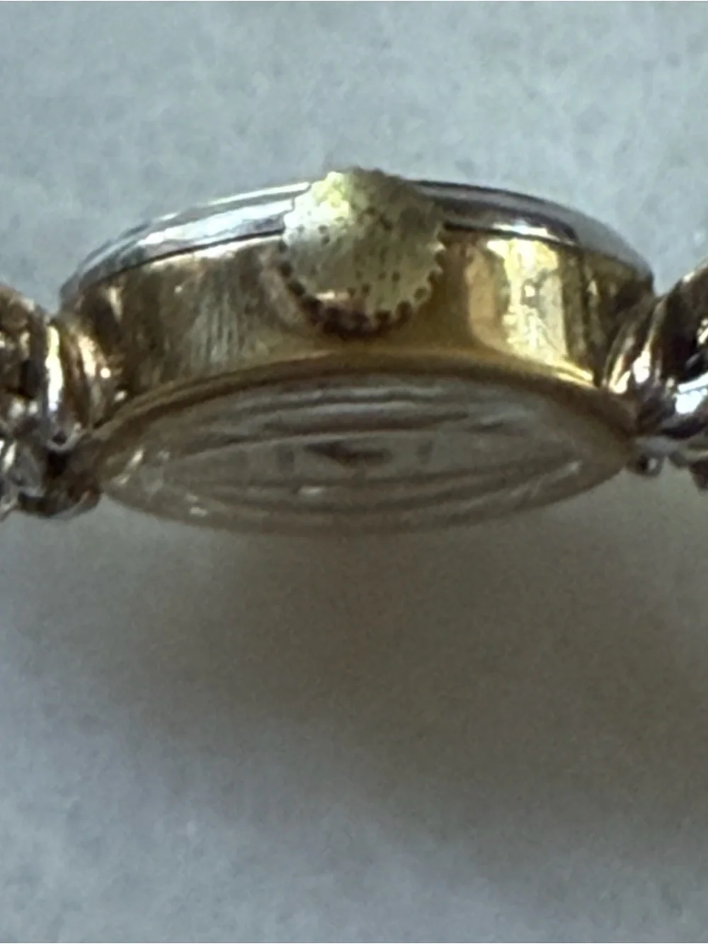 Vintage Benrus 21 Jewel Ladies Wristwatch Manual Wind Mesh Band - Running!